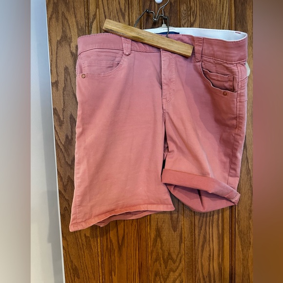 Democracy shorts - Picture 2 of 7